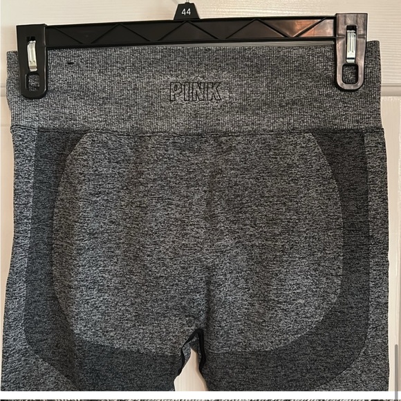 Victoria Secret’s PINK leggings - Picture 5 of 6